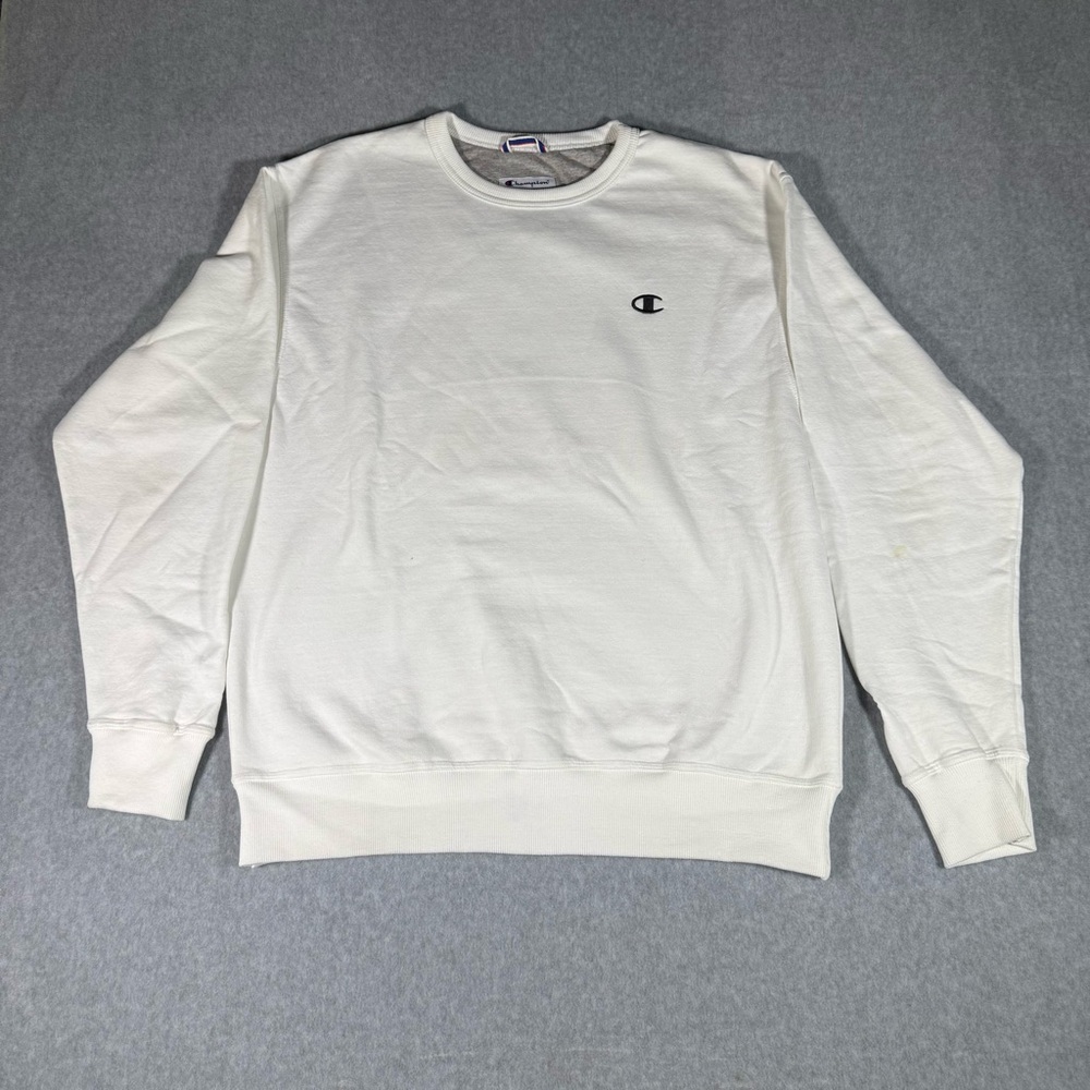 Champion men’s white embroidered logo pullover sweatshirt
